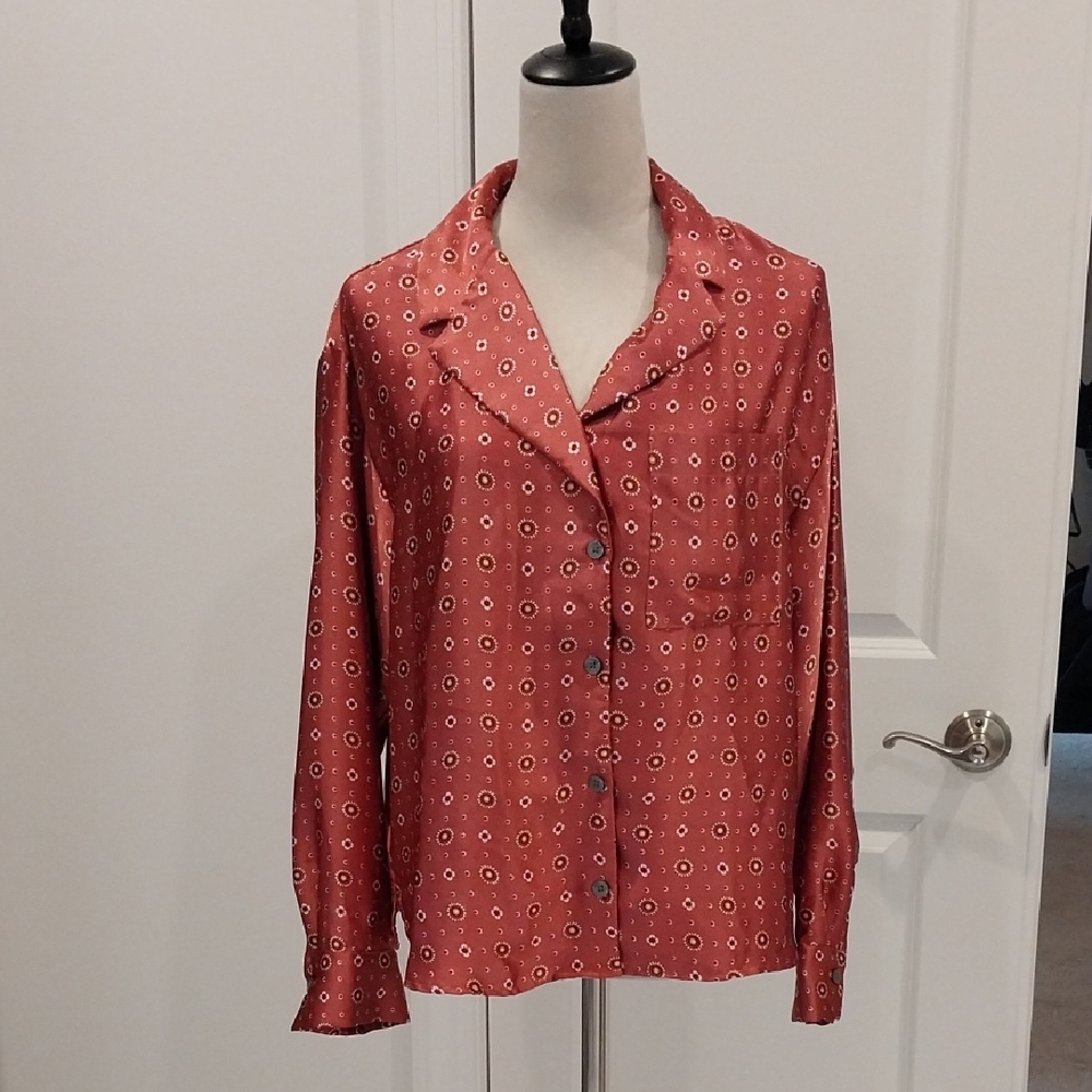 Ann Taylor Dark Pink Button Front Shirt with Micro Dot Print.